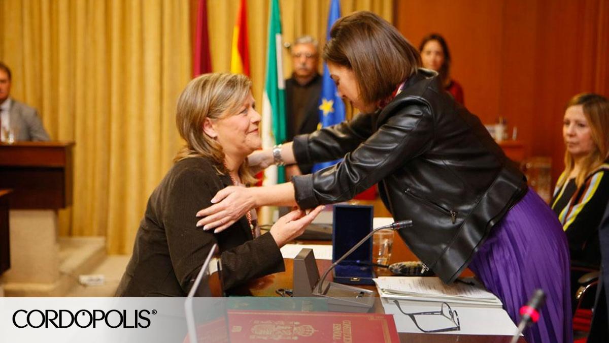 Blanca Córdoba toma posesión como concejala del PP en el Pleno en ...
