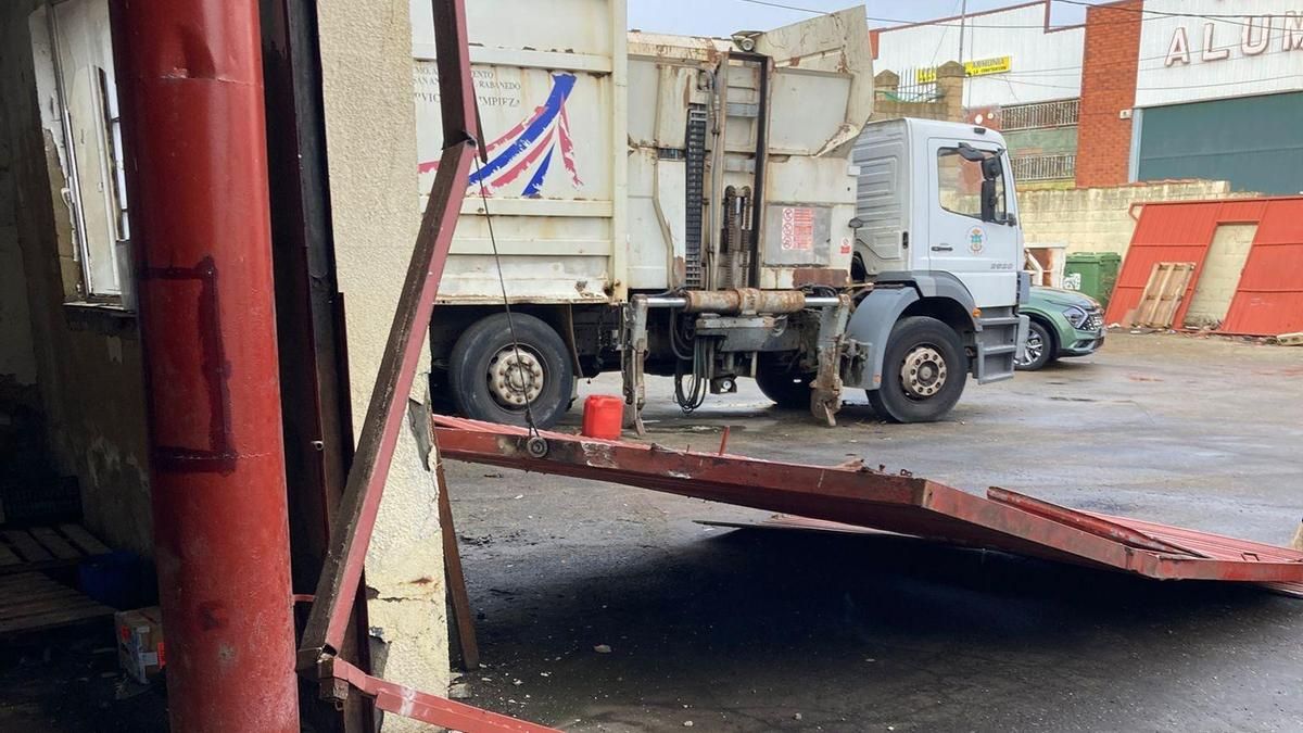 San Andrés garantiza la recogida de basura tras otra avería en un camión y reprocha al PP su "alarmismo"