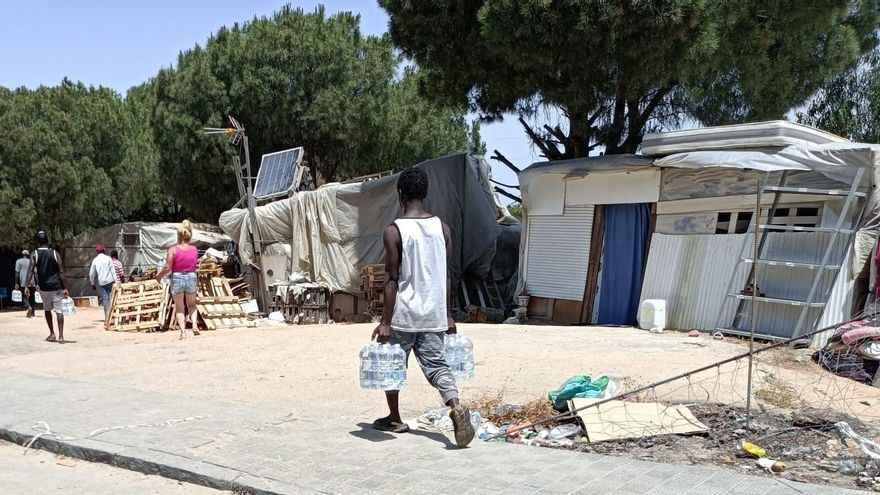 Empieza la cuenta atrás "definitiva" para erradicar las chabolas de temporeros en el entorno de Doñana