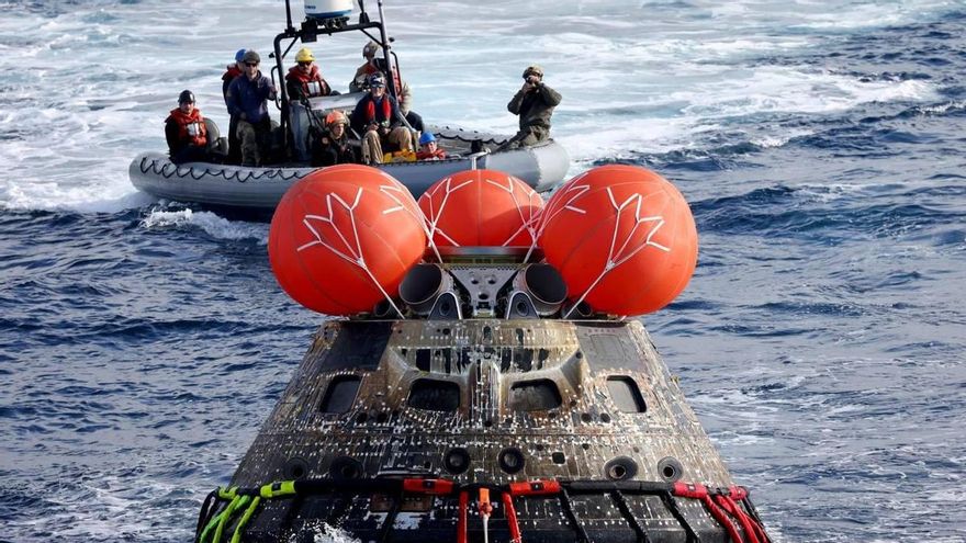 La nave Orion regresa a la Tierra después de su histórica misión a la Luna