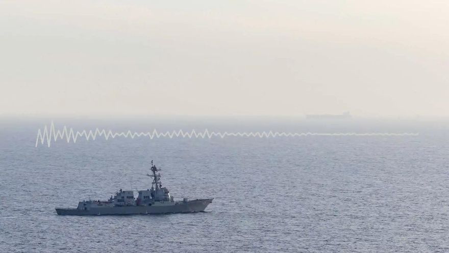 Vídeo compartido por el Mando Central de EEUU en el que amenazan con el uso de la fuerza si se incumple el bloqueo naval.