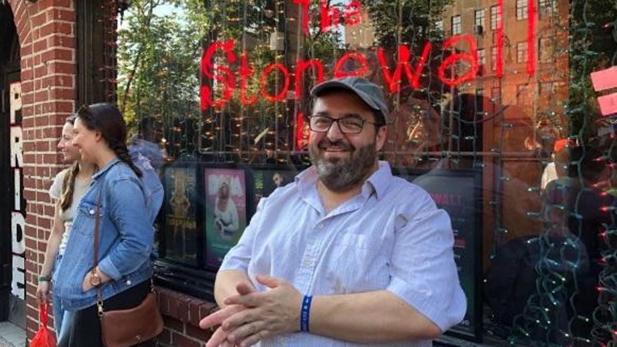José María Núñez, rostro del activismo LGTBI, galardonado con la Medalla de Extremadura