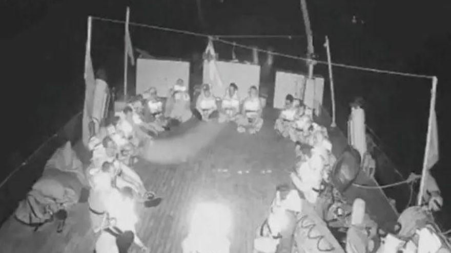 Imagen de los pasajeros del barco Alma.