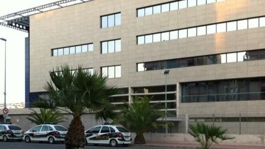 Un ciudadano colombiano se expone a la expulsión tras denunciar una estafa ante la Policía: quinto caso en lo que va de año