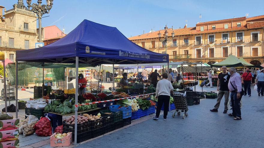 El mercado tradicional de la Plaza Mayor de León, uno de los más antiguos de Europa.