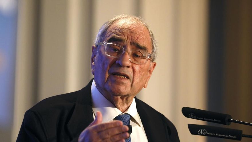 Admiten a trámite la querella contra el exministro Martín Villa por la muerte en 1976 de Teófilo del Valle a manos de la Policía Armada