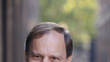 El francés Jean Tirole, galardonado con el Nobel de Economía 2014