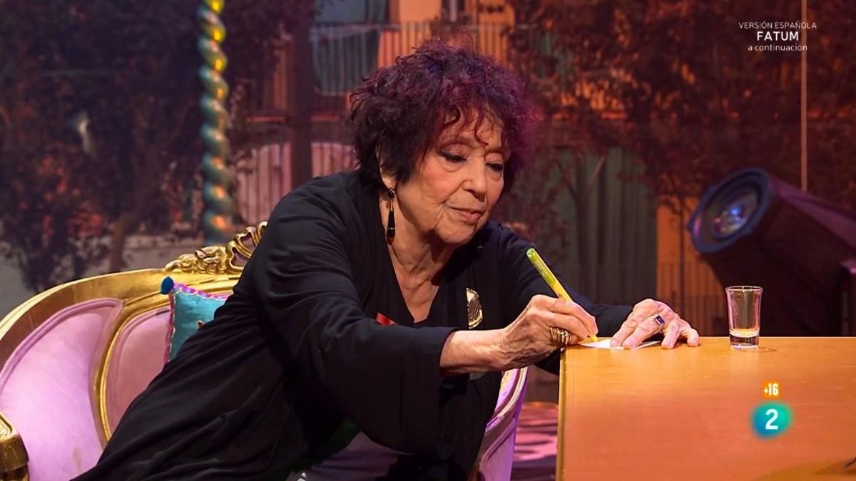 Maruja Torres desveló en voz alta a los "tres traidores" que congeló en 'Al cielo con ella': "¿Cabe el alcalde de Madrid?"