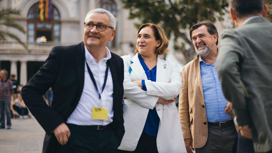 Adolf Beltran, Ada Colau y Arsenio Escolar.