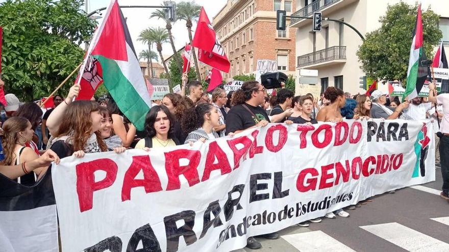 Manifestantes por Palestina en Murcia