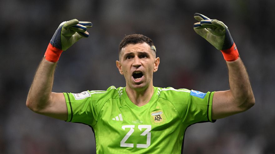 El Dibu, un gigante, el Messi del arco