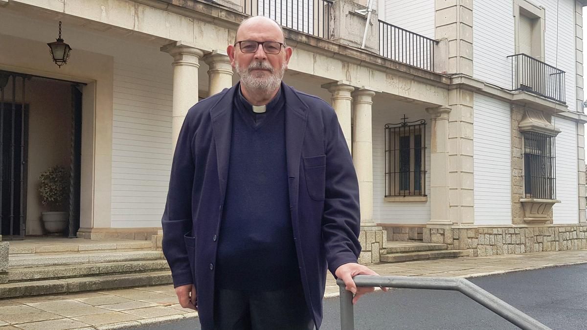 El cura de Aljaraque (Huelva) pide "porras" y "rociadas de agua" contra las acampadas por una vivienda digna