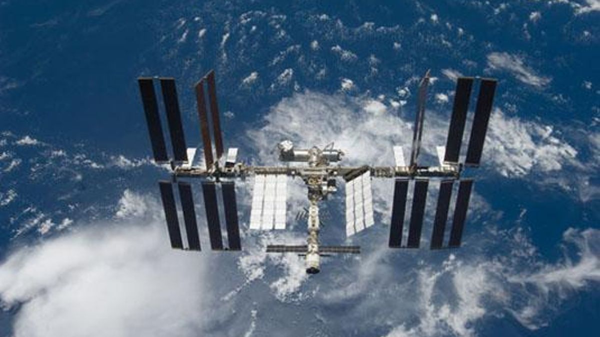 La Estación Espacial Internacional sufre fugas y crecen las dudas sobre cuánto tiempo podrá seguir operativa