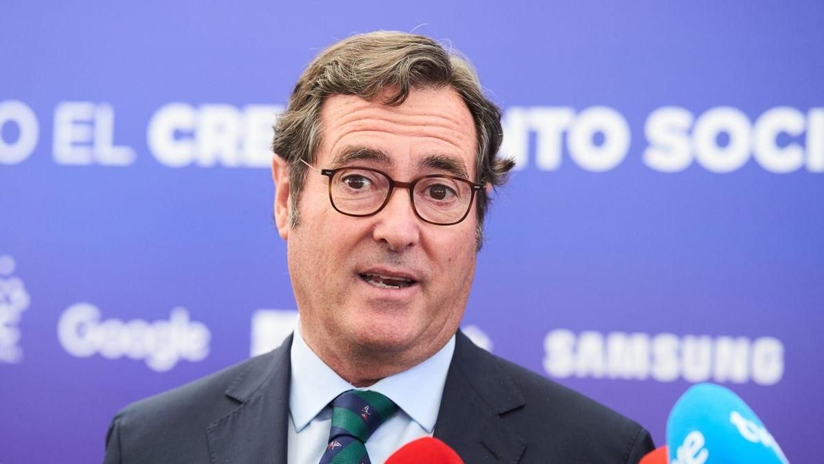 Antonio Garamendi, de pactar la reforma laboral con Yolanda Díaz al 'no a todo' a la espera de elecciones