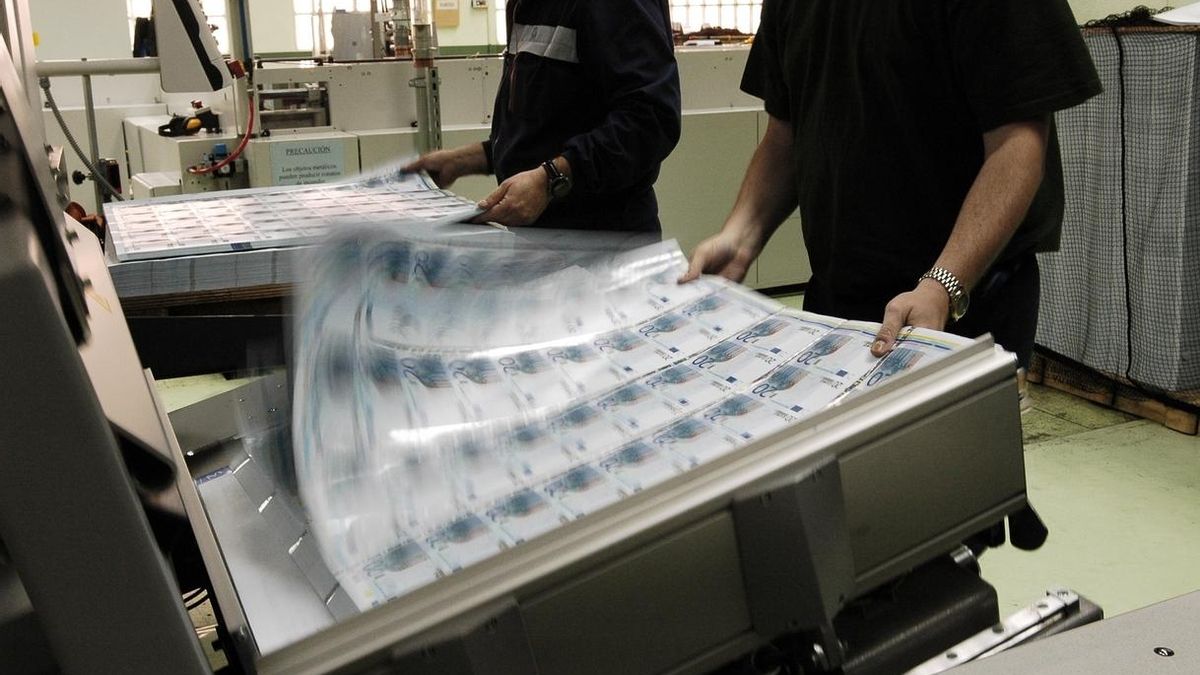 La deuda pública supera en junio por primera vez el billón de euros y ya supone el 98,2% del PIB