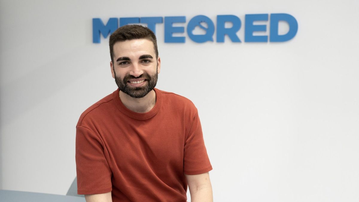 Juanjo Villena, periodista especializado en clima, es el redactor jefe de la principal web informativa del grupo.