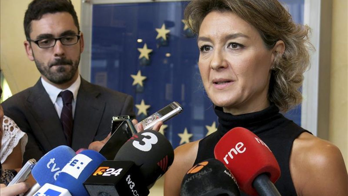 Tejerina pide a la CE que se "sume" a los esfuerzos a favor del sector lácteo