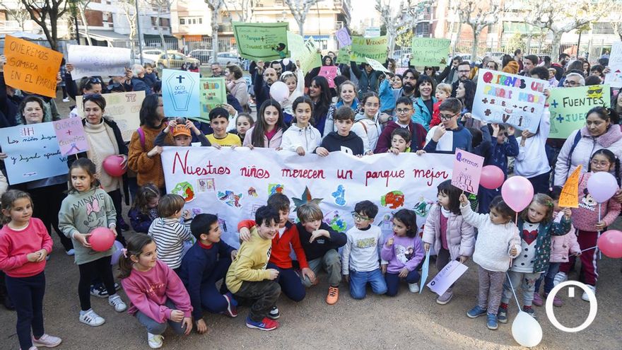 Los vecinos rechazan el proyecto para remodelar el parque de la manzana Banesto