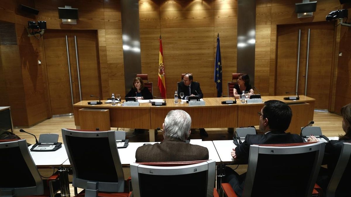 Santamaría ve la transparencia clave para "preservar el interés de todos y prevenir el abuso de algunos"
