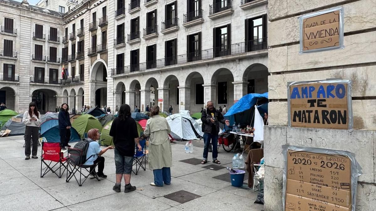 "Es importante estar en la acampada y aquí seguiremos"