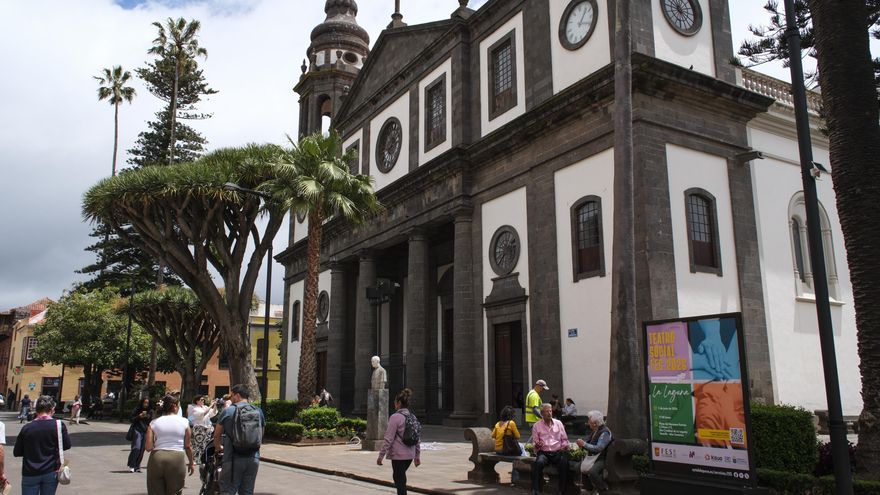 León XIV en Tenerife: paseo en el casco de La Laguna y papamóvil en Santa Cruz