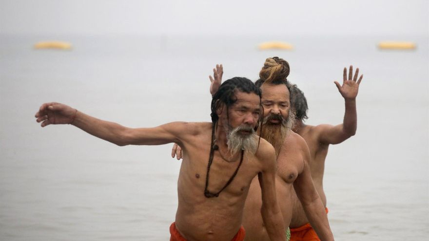 La India registra 264.202 casos de covid-19 entre un masivo festival religioso