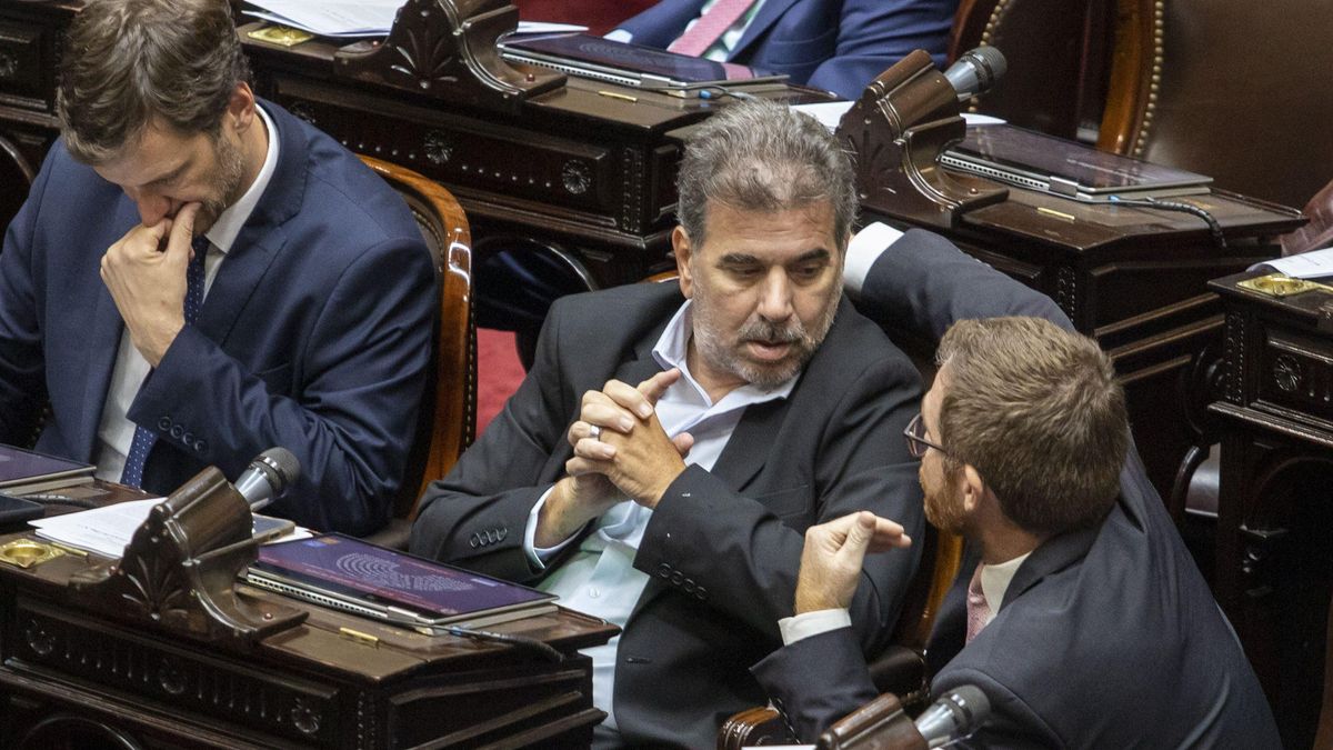 La oposición presiona en el Congreso para remover a Adorni y el PRO no descarta dar quórum