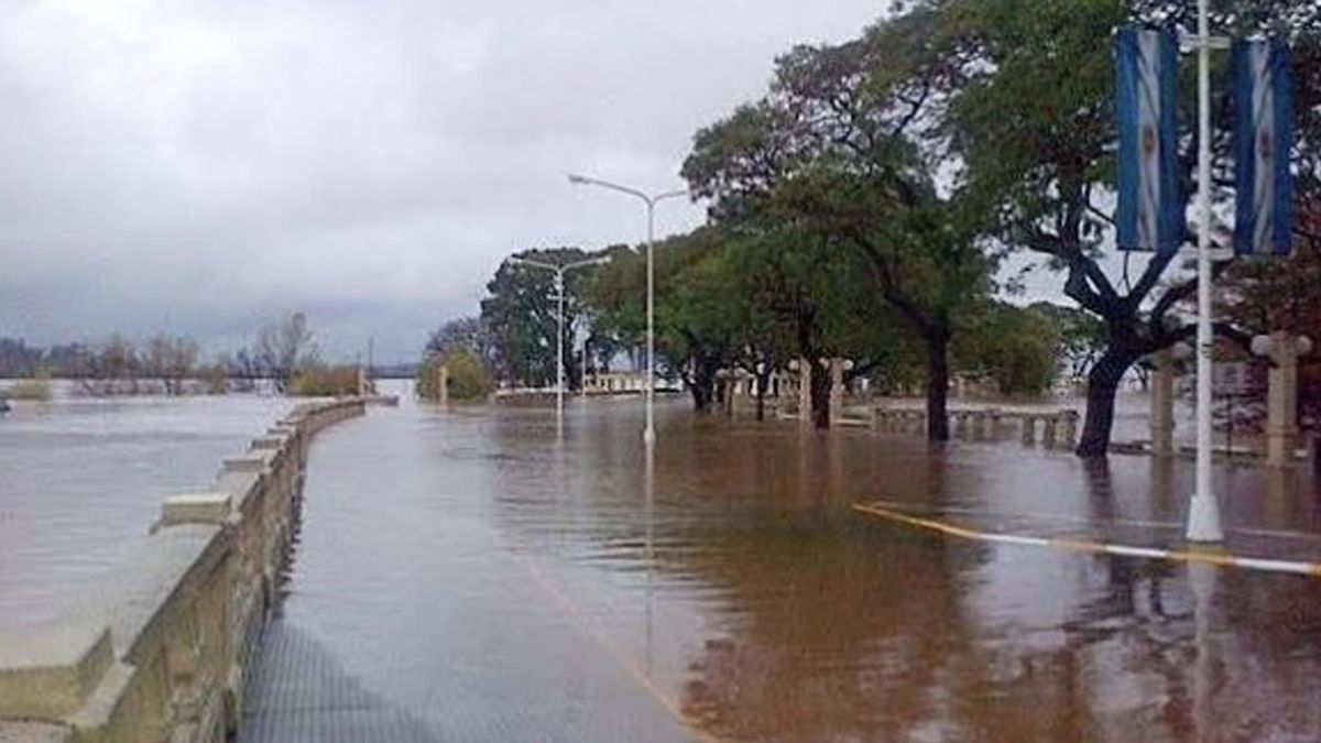 Las aguas siguen creciendo en el Litoral