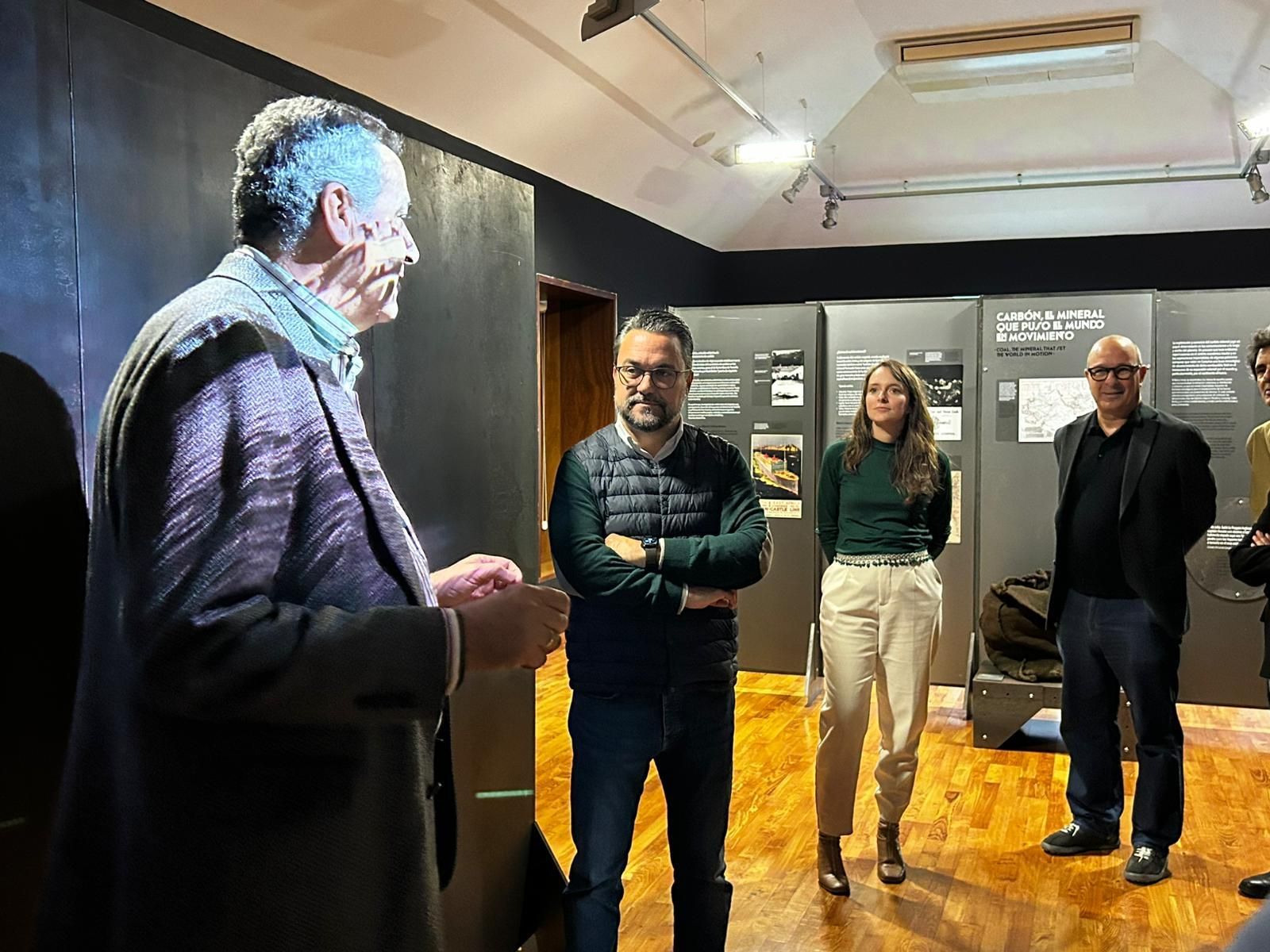 Santa Cruz de La Palma pone en valor el legado del correíllo ‘La Palma’ con la exposición ‘El humo del progreso’.