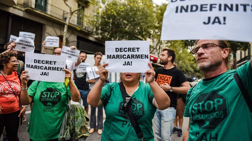 Decenas de personas se concentran, a 28 de septiembre de 2026, en Barcelona, Catalunya (España). Sindicatos de vivienda han cortado diferentes calles de Barcelona pidiendo 'el decreto Maricarmen' Fecha: 28/09/2026. Alberto Paredes / Europa Press