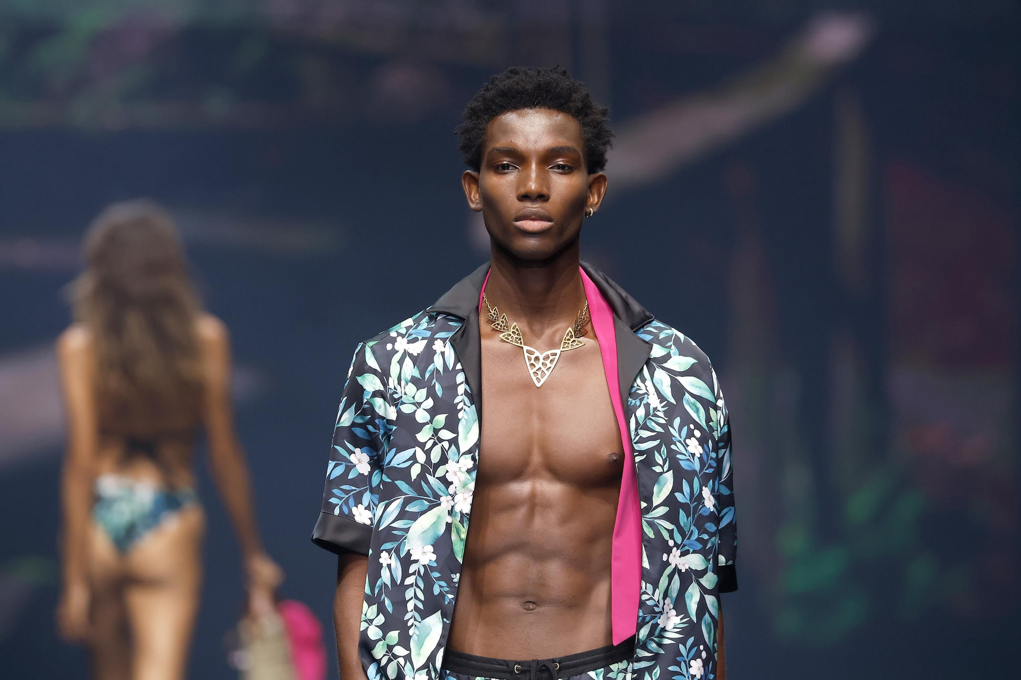 Diazar Atelier vuelve a la Gran Canaria Swim Week 2025 con ‘Laureae’.