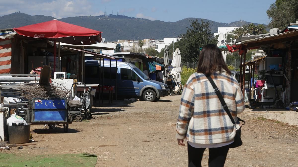 Las familias del asentamiento de Chinales tendrán que abandonar la zona antes del verano