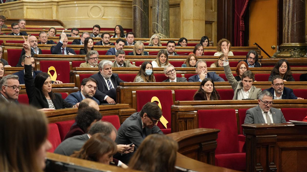 Los diputados del Parlament de Catalunya, en el momento de la votación