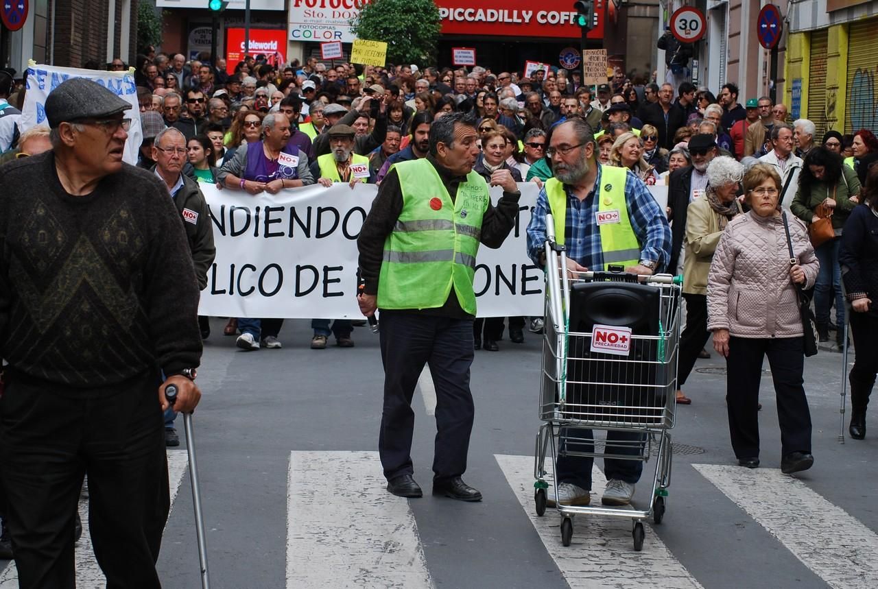 Cabeza de la manifestación por unas pensiones dignas en Murcia