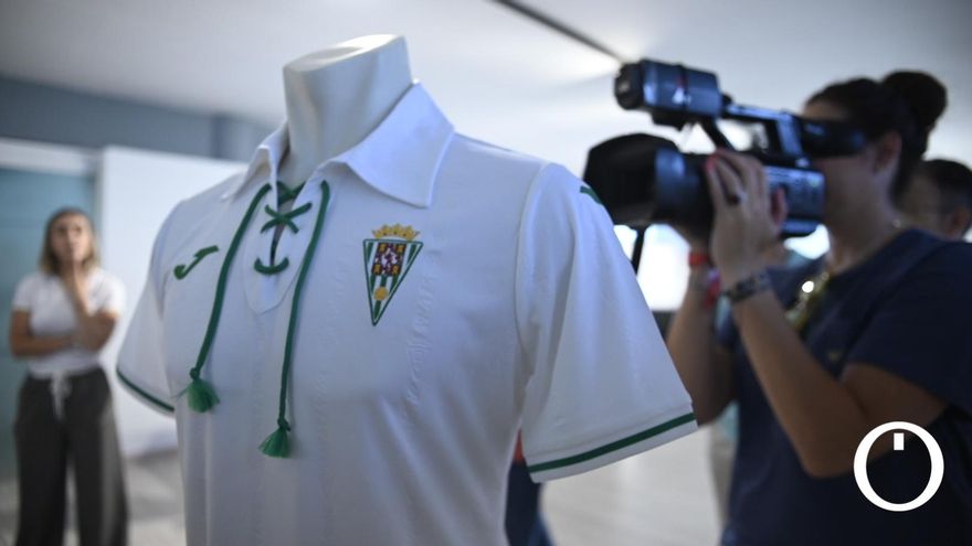 Así es la camiseta especial del Córdoba CF por su 70 aniversario