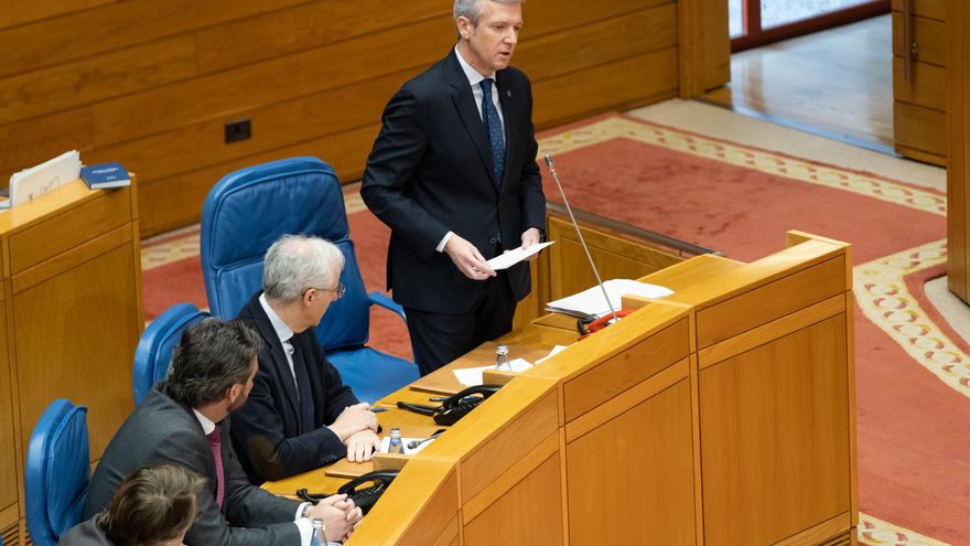 El presidente gallego culpa a la oposición de “degradar” la sanidad pública a cuatro días de la manifestación en su defensa