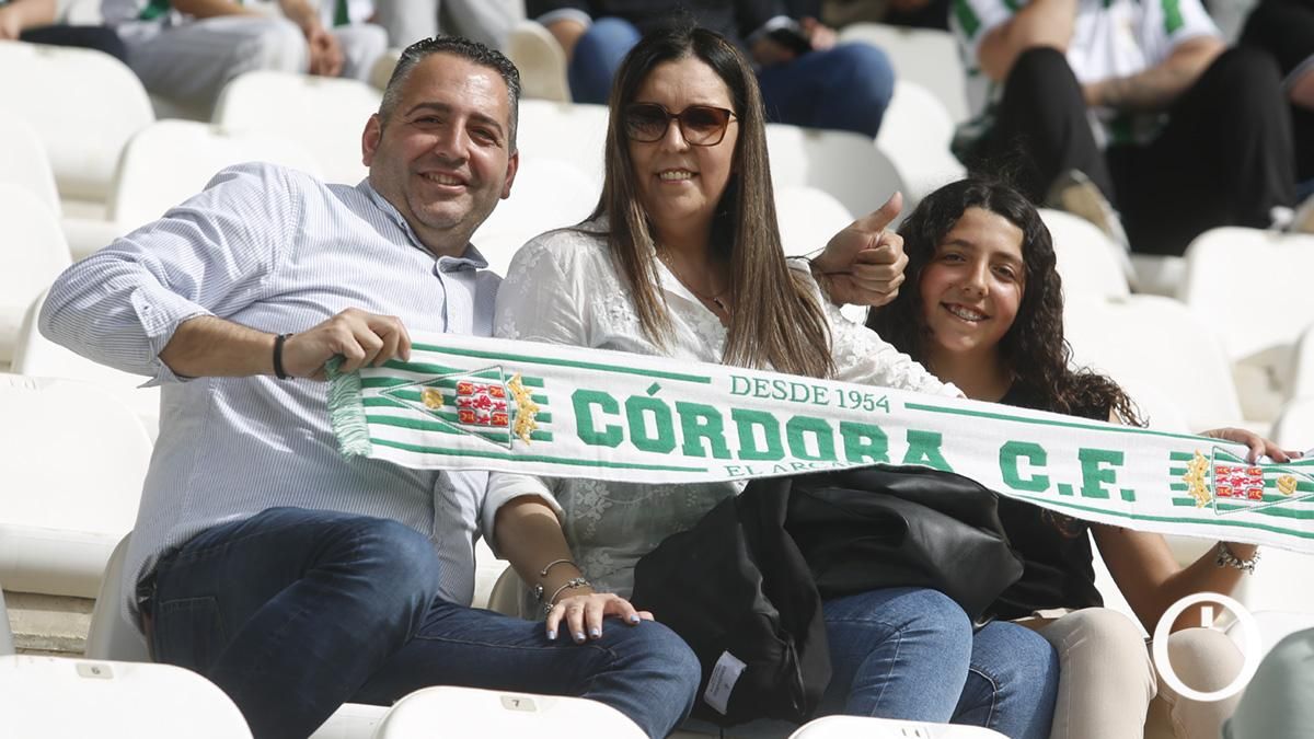 Grada Blanquiverde del Córdoba CF - San Fernando CD