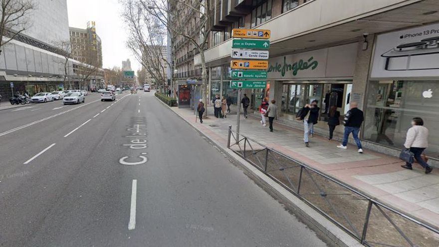 Herida grave una mujer de 63 años por el atropello de un autobús en la calle Princesa