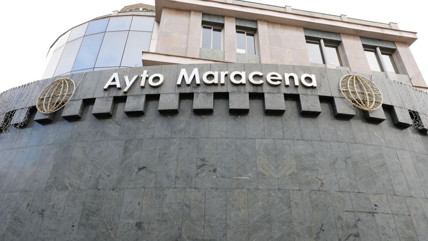 Archivo - Fachada del Ayuntamiento de Maracena. Archivo.