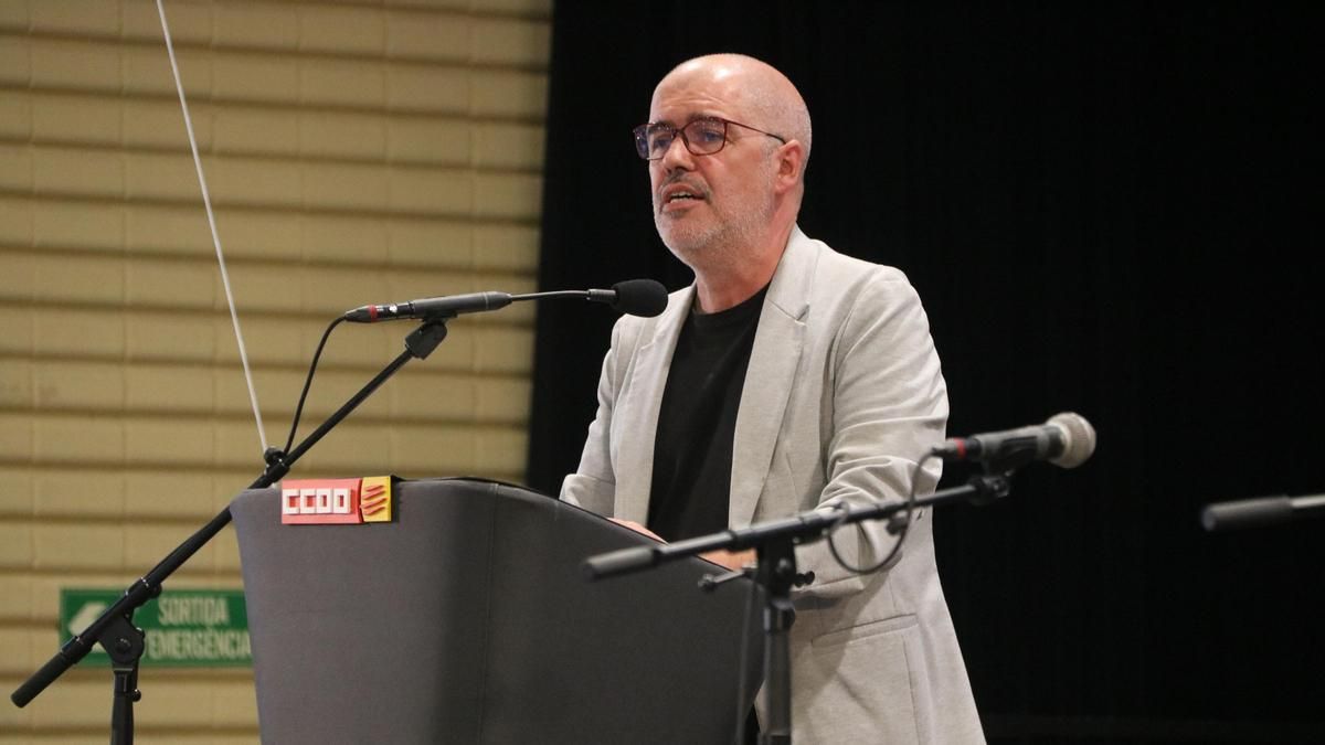 Unai Sordo ve una "demonización de la clase trabajadora" en las críticas de Feijóo a las bajas laborales