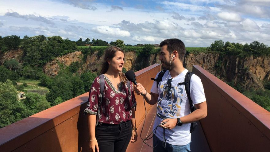 La guía Aurélie Patural del festival 'El Viaje a Nantes' en el Chateau-Thébaud
