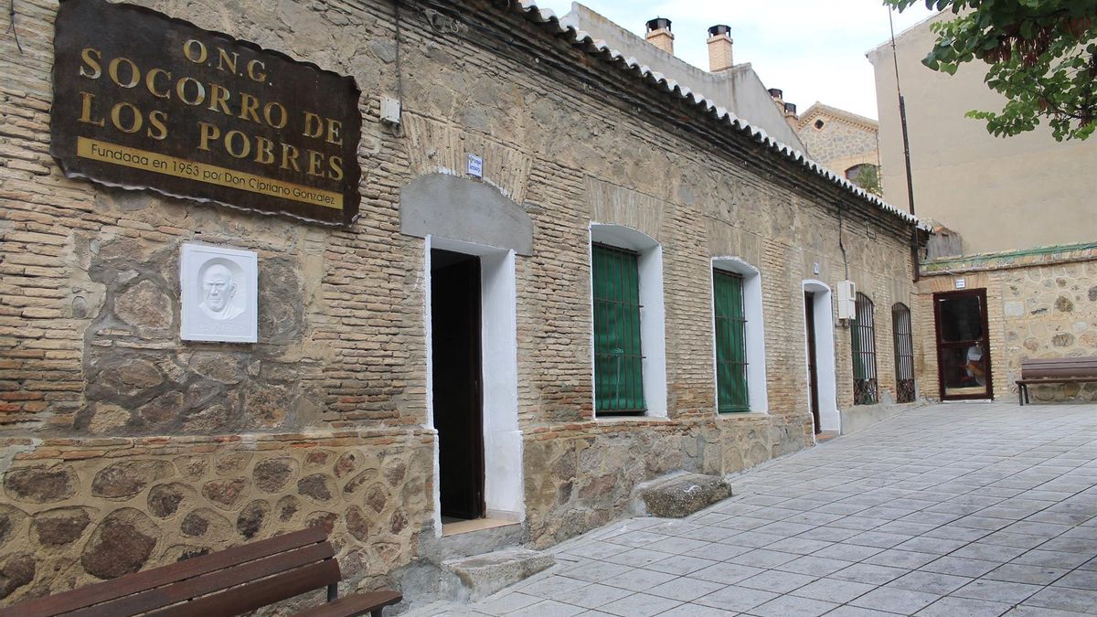 La ONG de Toledo 'Socorro de los Pobres' llama a la donación urgente de leche y alimentos no perecederos