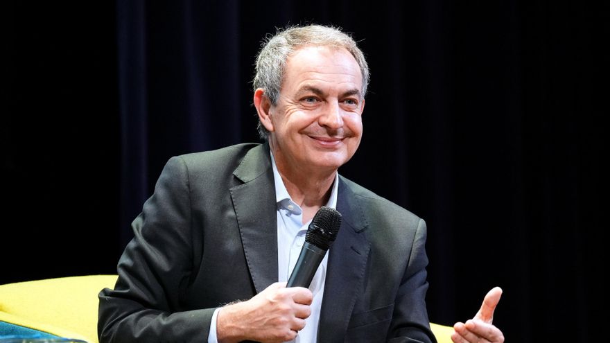 Archivo - El expresidente del Gobierno José Luis Rodríguez Zapatero, participa en un encuentro de la Universidad Internacional Menéndez Pelayo (UIMP), en el Palacio de la Magdalena, a 6 de julio de 2022, en Santander, Cantabria (España).