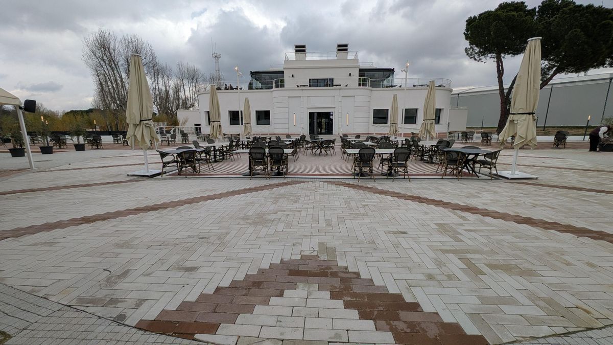 Detalle de los mosaicos de la Playa de Madrid