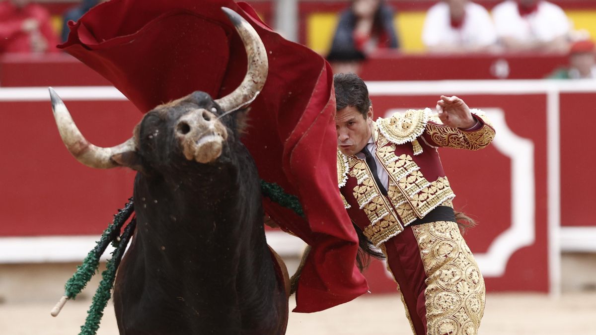 ¿Los toros son "asesinados" en la plaza?: una retransmisión de EITB indigna a la patronal taurina