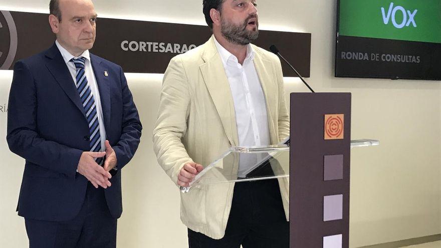 Vox rechaza la investidura de Lambán (PSOE) y hará oposición con "vehemencia" y "buenas formas"