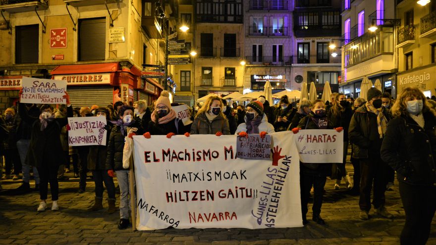 Concentración en Pamplona en repulsa al crimen machista de Sara Pina