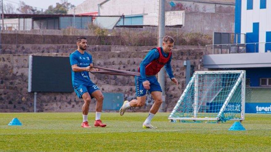 Sergio González espera que un triunfo ante el Villarreal B cierre la crisis del Tenerife