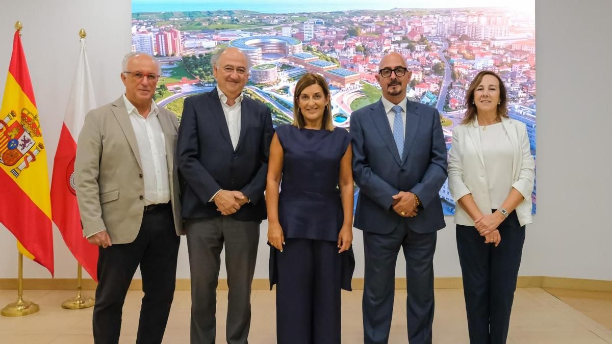 Pascual dice que solo se han recibido dos reclamaciones de pacientes que se han sentido presionados para ir a la sanidad privada