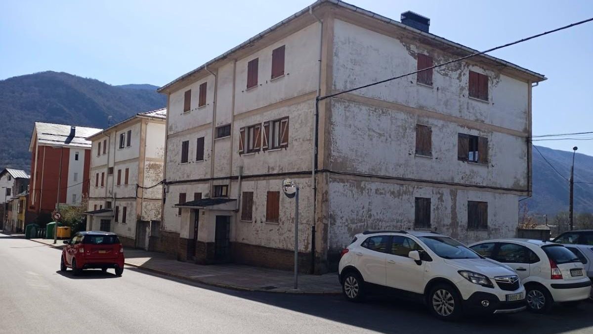 Viviendas camineros Villablino, en rehabilitación para alquiler social